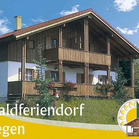Ferienhauser Waldferiendorf Casa de Férias *